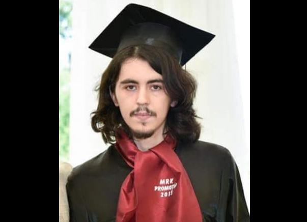 Eugen Iancu, părinte &icirc;ndoliat după Colectiv, mesaj sf&acirc;șietor &icirc;n ziua &icirc;n care fiul lui ar fi &icirc;mplinit 25 de ani: &bdquo;E anul 3. Așa numărăm noi, părinții copiilor care au plecat&rdquo;