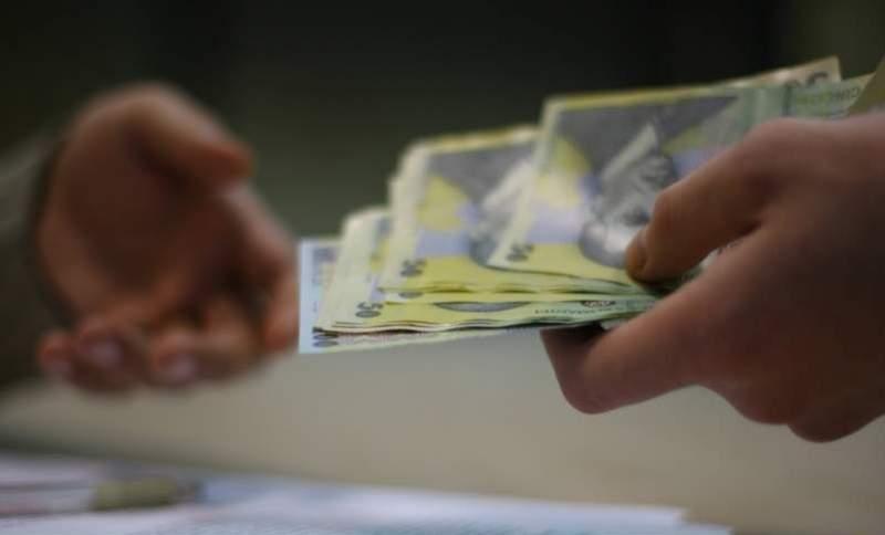 Bombă! Rom&acirc;nii care &icirc;nt&acirc;rzie cu plata curentului electric au &icirc;mbulinat-o! Pentru c&acirc;te luni vor ajunge să achite &icirc;n avans