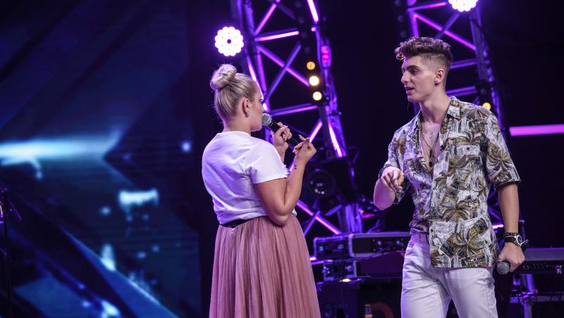 O alegere neobișnuită pentru o asemenea trupă. Andreea și Bișu au fost regina și regele scenei la X Factor: „Ce taree...”
