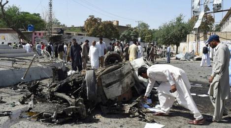 Ultima oră! Cel puțin 35 de persoane moarte și zeci de răniți în urma atacului terorist din Pakistan