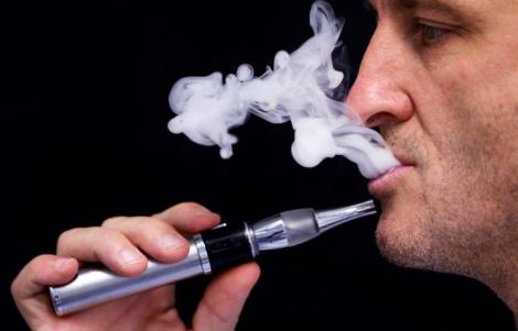 Direcţia de Sănătate Publică din Marea Britanie: ţigările electronice sunt cu 95% mai puţin dăunătoare faţă de ţigările clasice