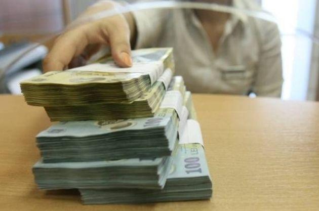 Se dau bani de la stat! Cine sunt rom&acirc;nii care ar putea să primească vouchere gratuite de 7.000 de lei!&nbsp;