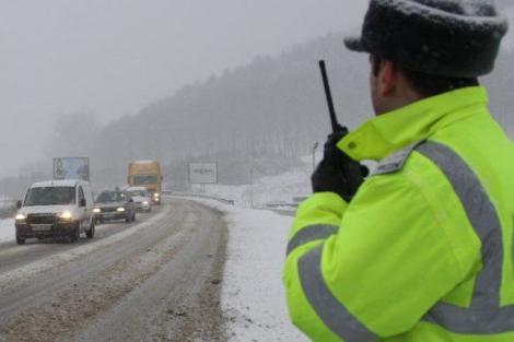 INFOTRAFIC - Se circulă în condiții de iarnă! Lista drumurilor închise