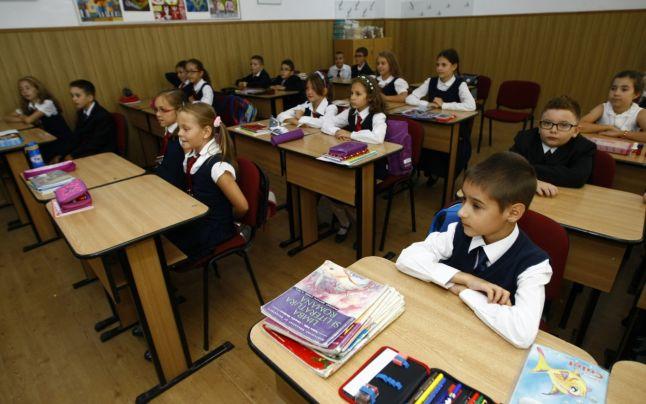 Lovitură pentru elevii din Rom&acirc;nia &icirc;nainte de vacanță! Se modifică legea! Ce &icirc;i așteaptă pe cei mici!