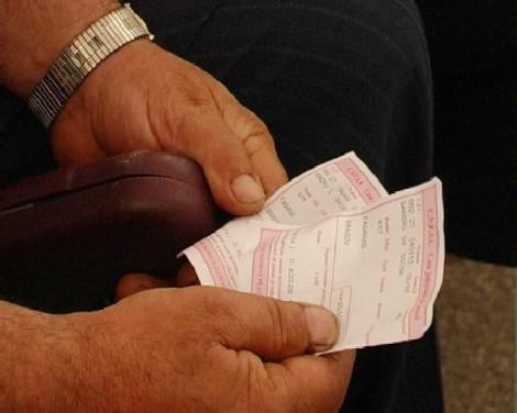 Mii de ROMÂNI se grăbesc să își cumpere vechime la PENSIE. Care este procedura și cât costă