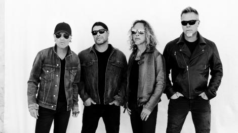 Black Friday 2018 eMAG. Bilete Metallica și 3 milioane de produse cu reduceri WOW