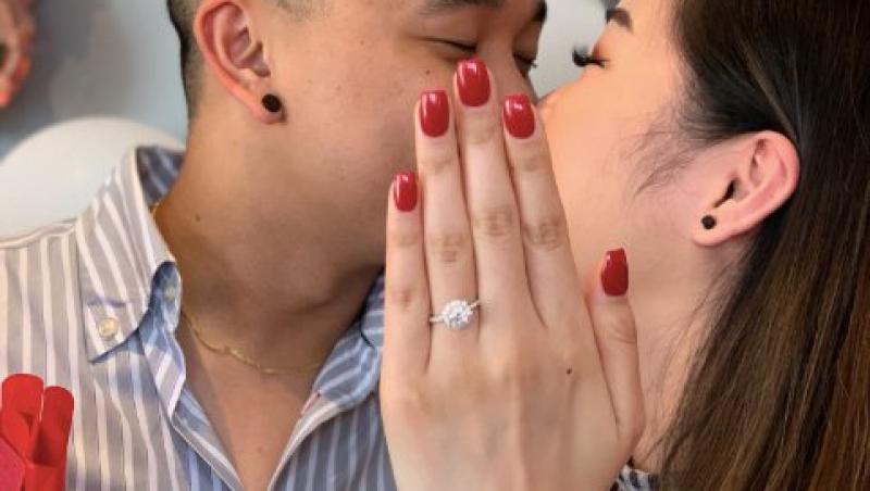 O astfel de logodnă n-ai mai văzut! Un bărbat și-a cerut iubita de soție, dar inelul l-a primit verișoara acesteia. Momentul a ajuns viral pe internet