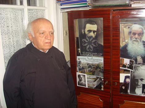 A murit părintele Nicolae Bordaşiu, închis de comuniști, coleg de celulă cu Arsenie Boca în temnițele comuniste