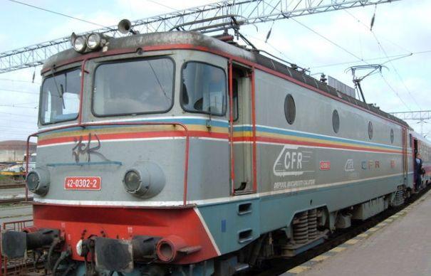 Se fură ca-n codru &icirc;n Rom&acirc;nia! 99 de angajați de la CFR, acuzați că au sustras motorină &icirc;n valoare milioane de lei!&nbsp;