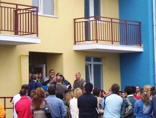 Incredbil! Locul &icirc;n care primești O CASĂ dacă te muți cu familia. Totul este gratis!