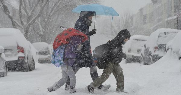 Vacanța de iarnă 2018- 2019. Urmează trei săptăm&acirc;ni libere pentru elevi