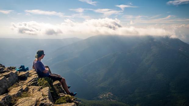 Călătorești &icirc;n toate colțurile lumii și primești 80.000 de euro pe an! Singura condiție pe care trebuie să o &icirc;ndeplinești ca să fii fotograful unei familii &icirc;nstărite