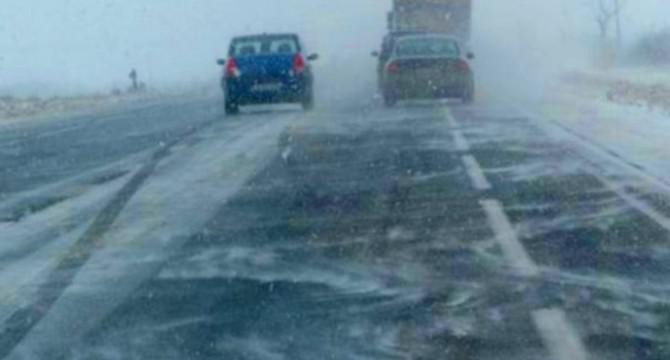 Alertă meteo de vreme severă! Jumătate din țară este sub cod galben de ceață și polei