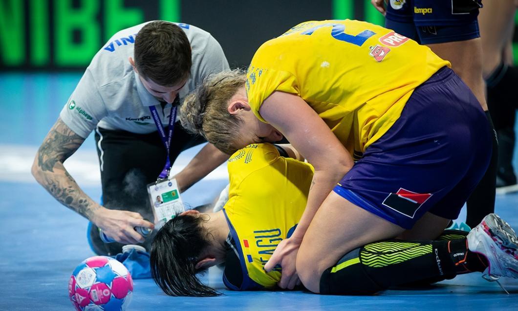 E oficial! Diagnostic teribil pentru Cristina Neagu, după accidentarea din meciul cu Ungaria! C&acirc;t timp va lipsi de pe teren