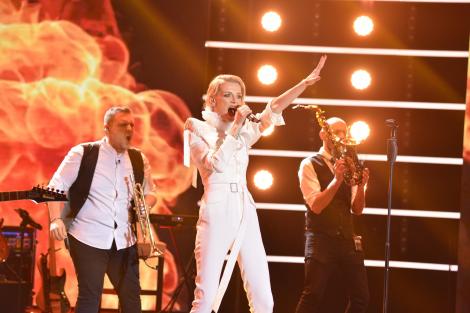 X Factor, locul în care minunile se întâmplă. Iuliana Dobre și Vox au intrat pe scenă și au... incendiat scena cu „Focul” Laurei Stoica!
