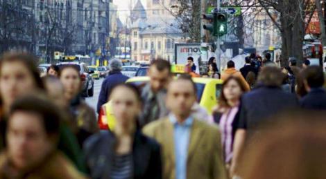 Numărul tinerilor din România a scăzut dramatic în ultimii 15 ani! Câți au dispărut din țară