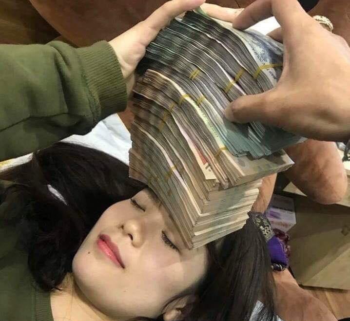 Vom avea prețuri mai mari &icirc;n 2019! Scumpirile anunțate de autorități sunt și cu 40%, &icirc;ncep&acirc;nd cu 1 ianuarie