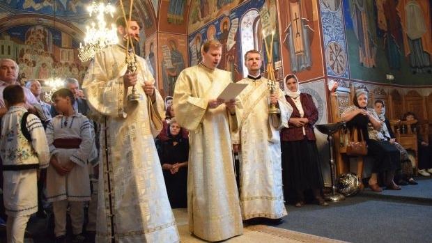 Detalii teribile ies la iveală despre preotul din Iași care a fost prins cu amanta, &icirc;n casa parohială! Ce a putut să facă &icirc;n parcarea unui supermarket