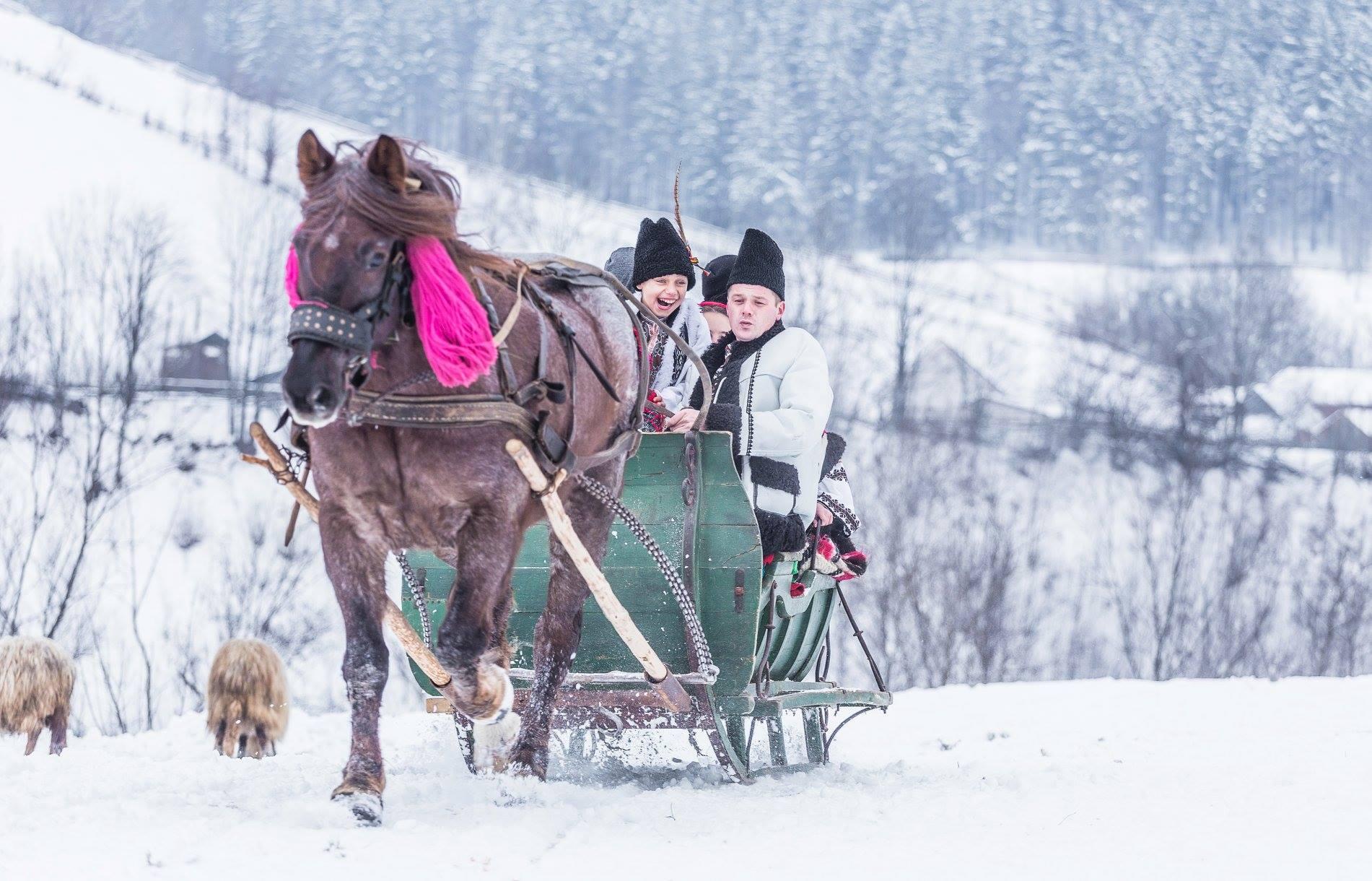 Top 10 cele mai frumoase colinde din Bucovina