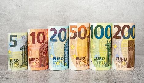 BNR Curs valutar 21 decembrie. Euro scade sub 4.64 lei