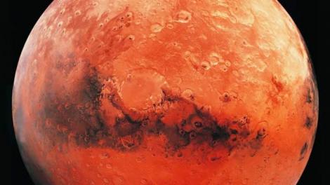 Imagine INCREDIBILĂ, surprinsă pe Marte! Agenția Spațială Europeană a făcut-o publică în urmă cu puțin timp! Ce se vede într-un crater - FOTO