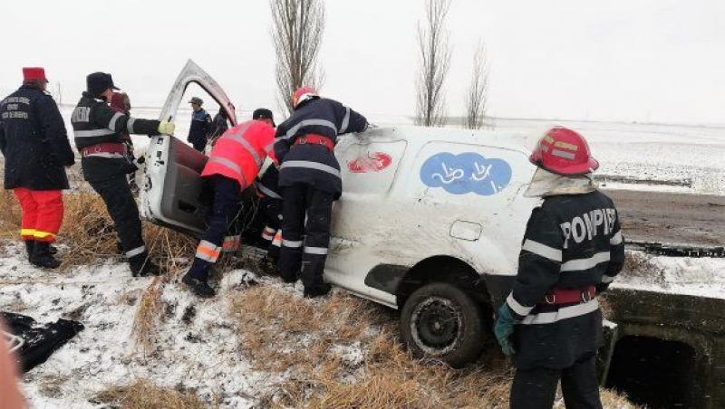 Accident grav la Sibiu! O familie cu trei copii dusă de urgență la spital după ce un tir a lovit puternic mașina în care se aflau!