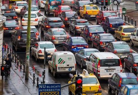 Cum se va circula în București, după „hăckuirea” sistemului de semaforizare. Măsuri fără precedent luate de Primăria Capitalei