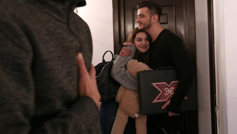 Sorana și Anca de la A.S.I.A. și Dan Bittman, vizită surpriză în casa ”X Factor”