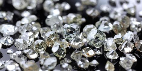 Comoara de sub picioarele noastre! Miliarde de tone de diamante se ascund sub suprafaţa Terrei: “Sunt mai multe decât ne imaginăm”