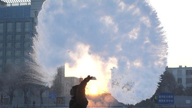 Orașul &icirc;n care temperaturile au scăzut p&acirc;nă la minus 43 de grade! Ce au făcut localnicii &icirc;n cea mai geroasă zi din ultimii 30 de ani