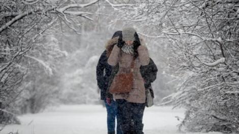 Vremea 10 decembrie. Prognoza meteo anunță ninsori și burniță înghețată