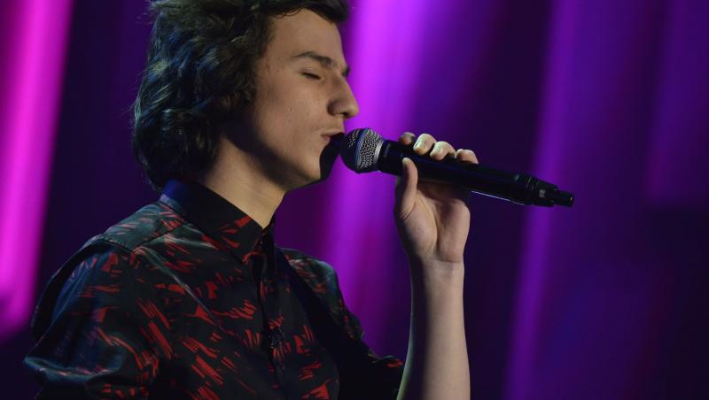 „Eternitate”, una dintre cele mai frumoase piese cântate la „X Factor”! Cristian Moldovan îți va aduce lacrimi în ochi: „Starurile adevărate se nasc din astfel de oameni”
