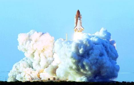 15 ani de la cel mai dramatic moment din istoria NASA. Naveta spațială „Columbia" s-a dezintegrat în aer. Au avut parte de un zbor fericit și au murit neașteptat
