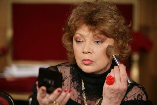 Actrița Cezara Dafinescu: "Frumusețea poate fi un handicap. Din această cauză nu am avut prietene"