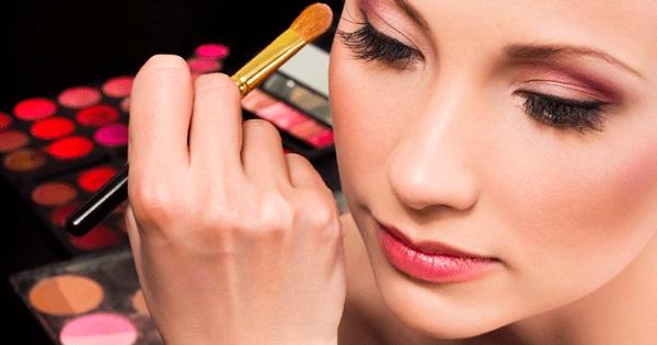 La ce te ajută să devii make-up artist?