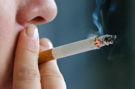 Ești fumător și nu vrei să renunți la țigări? Secretul acesta te scapă de orice boală, fără să renunți la viciu!
