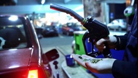 Vești excelente pentru șoferi! Au scăzut prețurile la carburanți: Unde găsești benzină sub CINCI LEI pe litru