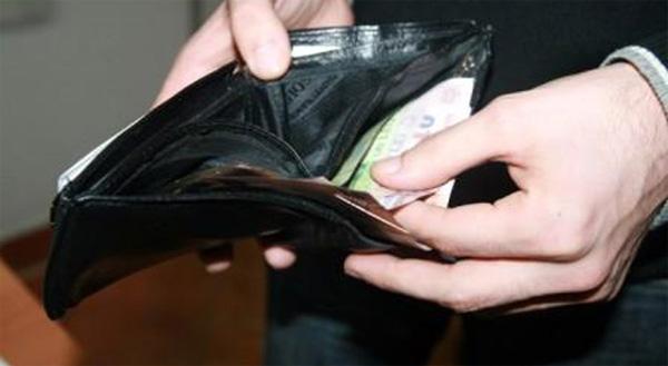 Ministrul Muncii a făcut anunțul! Vor fi scăderi salariale &icirc;ntre 10 şi 40%: Ce categorii de angajați vor fi afectați