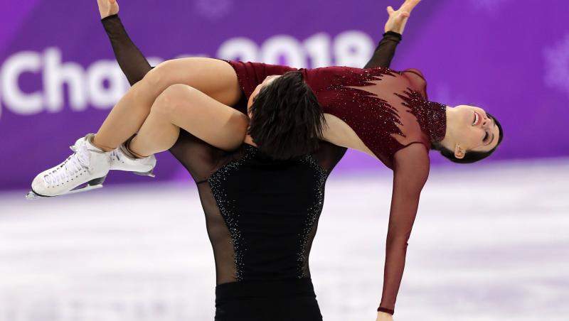 Dansul care face istorie la Jocurile Olimpice 2018. După 20 de ani au luat aurul olimpic și au încins gheața cu mișcările lor sexy