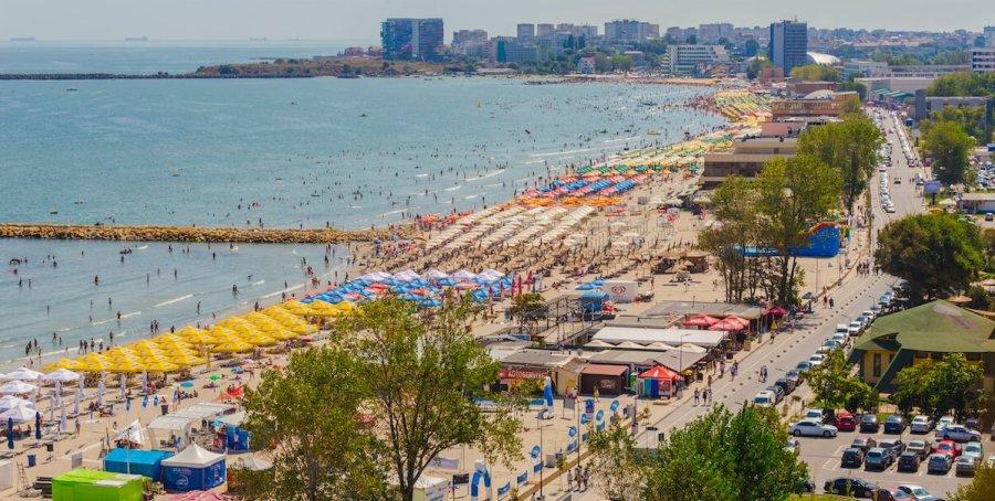 Vouchere de vacanță 2018. Toți angajații de la stat vor pleca pe gratis &icirc;n concediu