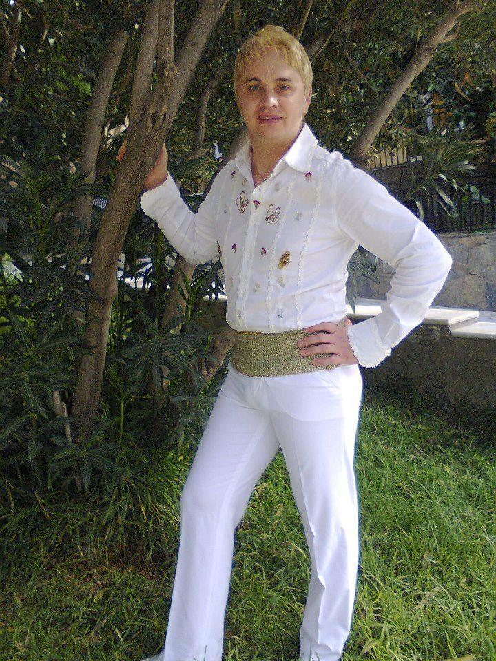 &Icirc;ți mai amintești de Cristi din Banat? Artistul a făcut o declarație uluitoare: &bdquo;C&acirc;nd eram copil mergeam la biserică. Vreau să mă...&rdquo;