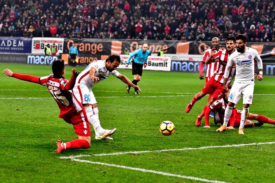 Dinamo i-a furat titlul FCSB-ului, iar FCSB-ul i-a lăsat pe &rdquo;c&acirc;ini&rdquo; &icirc;n afara play-off-ului! Povestea ultimelor 12 luni din fotbalul rom&acirc;nesc