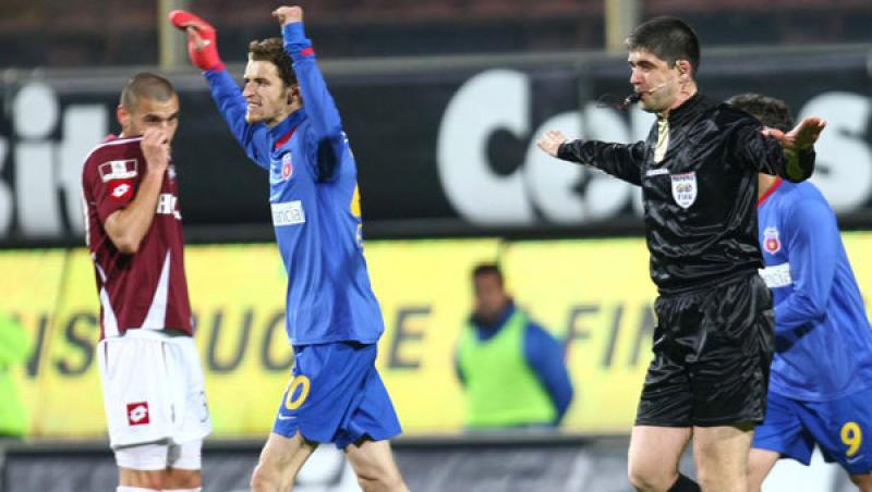 De la ”Bricheta” lui Lovin din Rapid-Steaua la ”Rola de hârtie” din capul lui Oscar Garcia de la PAOK - Olympiakos. Blestemul rapidiștilor în meciurile importante continuă