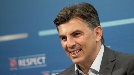 Ionuţ Lupescu și-a lansat oficial candidatura la preşedinţia FRF. Multe personalităţi din fotbalul românesc, alături de ”Kaiser”.
