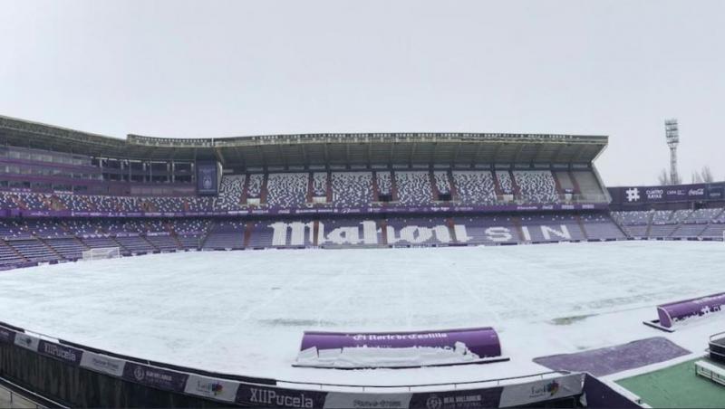 GALERIE FOTO: Cum arată, sub zăpadă, cele mai faimoase stadioane ale Europei: Santiago Bernabeu, San Siro, Old Trafford sau Emirates