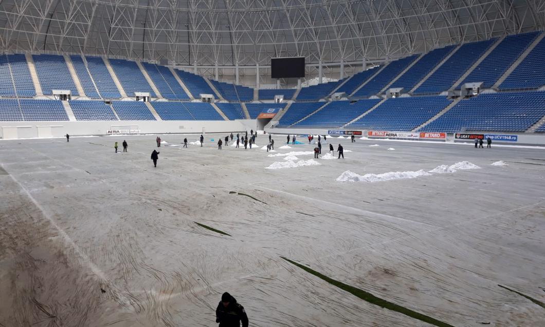 Cupa Rom&acirc;niei, paralizată de zăpadă și ger! Derby-ul &rdquo;U&rdquo; Craiova - Dinamo, AM&Acirc;NAT. Ce se &icirc;nt&acirc;mplă cu meciul Hermannstadt - FCSB