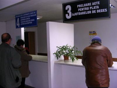 Se dau bani de &icirc;nmorm&acirc;ntare de la Casa de Pensii! Noi reguli pentru ajutorul de deces: Sumele sunt considerabile