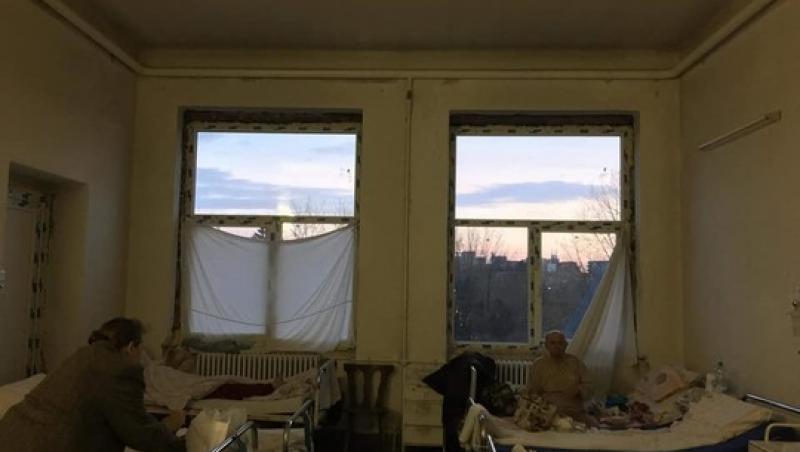 Imagini dintr-un spital din Timişoara cu pereţi scorojiţi și mobilier ruginit au ajuns virale. Managerul: 