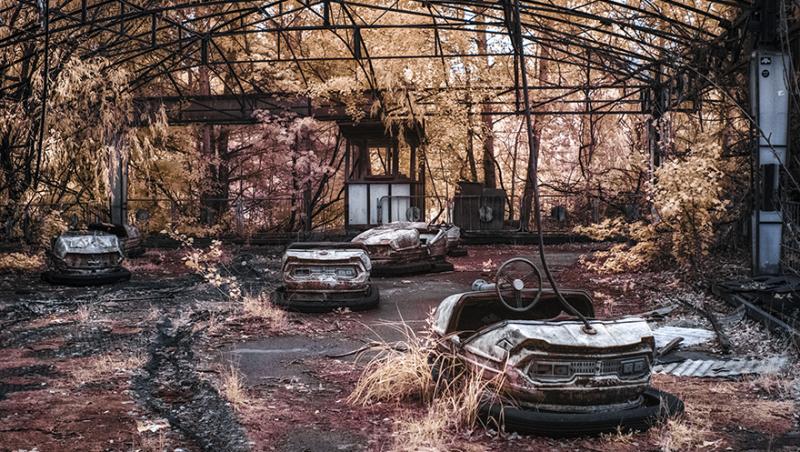 32 DE ANI DE LA CERNOBÎL. Cernobîlul a redevenit FRUMOS. Oraşul cu radiatii care încă pot ucide a revenit la viaţă. Galerie foto cu piele de găină!