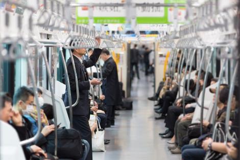 Metroul din Tokyo oferă calitate superioară călătorilor! Oamenii vor circula cu metroul pe muzica lui Frederic Chopin. În vagoane se va auzi celebra piesă Nocturne, dar și alte cântece